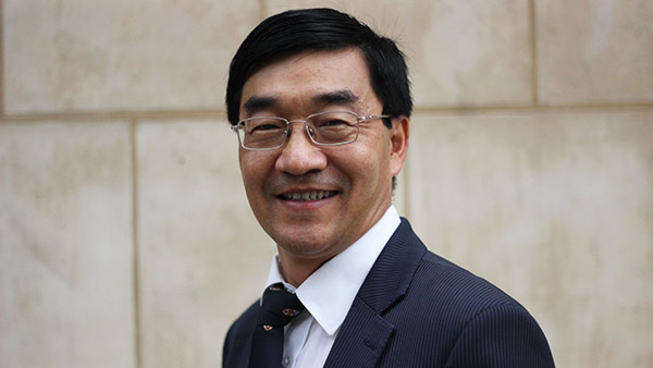 Professor Kai Luo Portrait